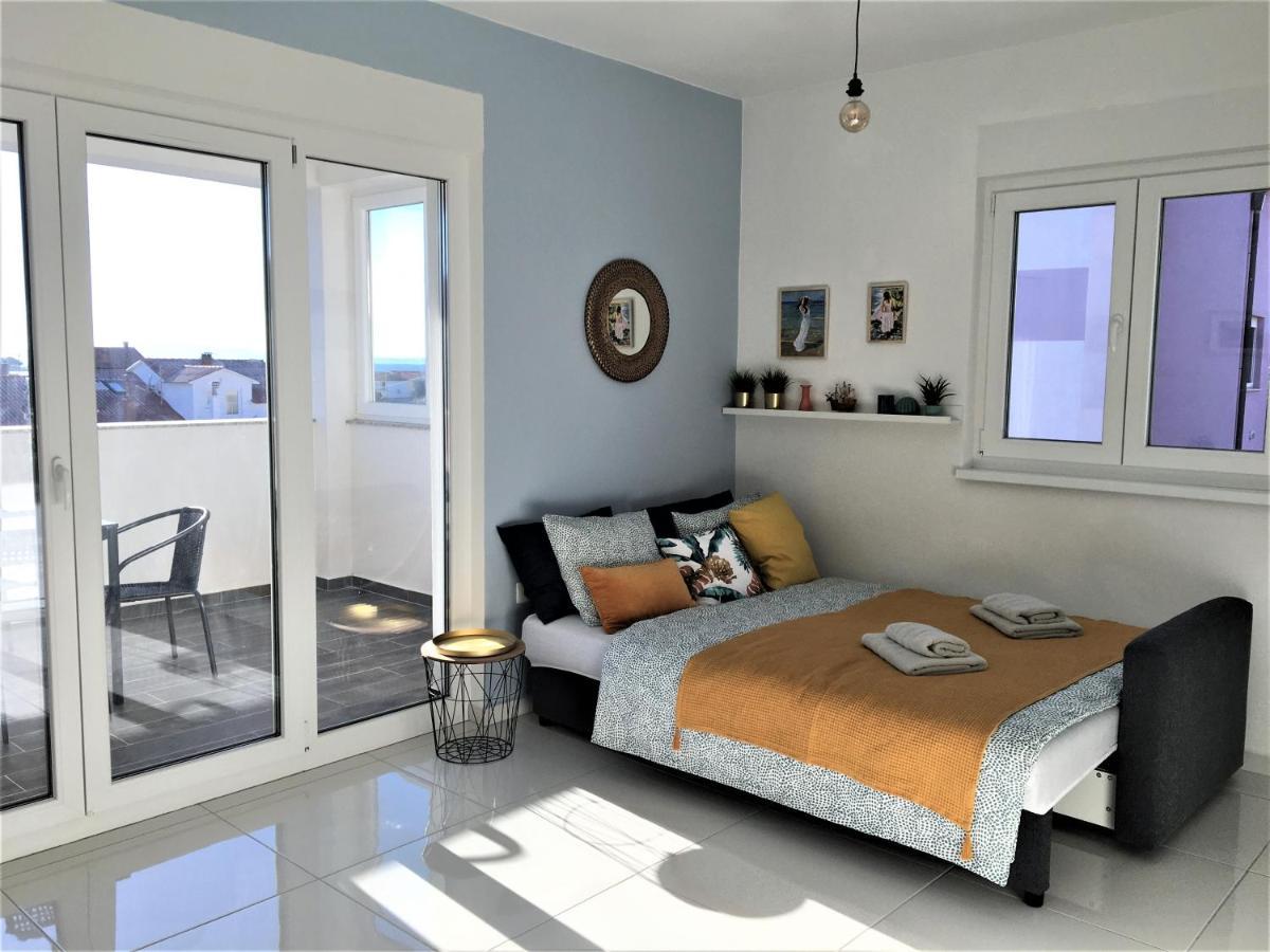 Apartment Ivetka Banjol Exterior photo